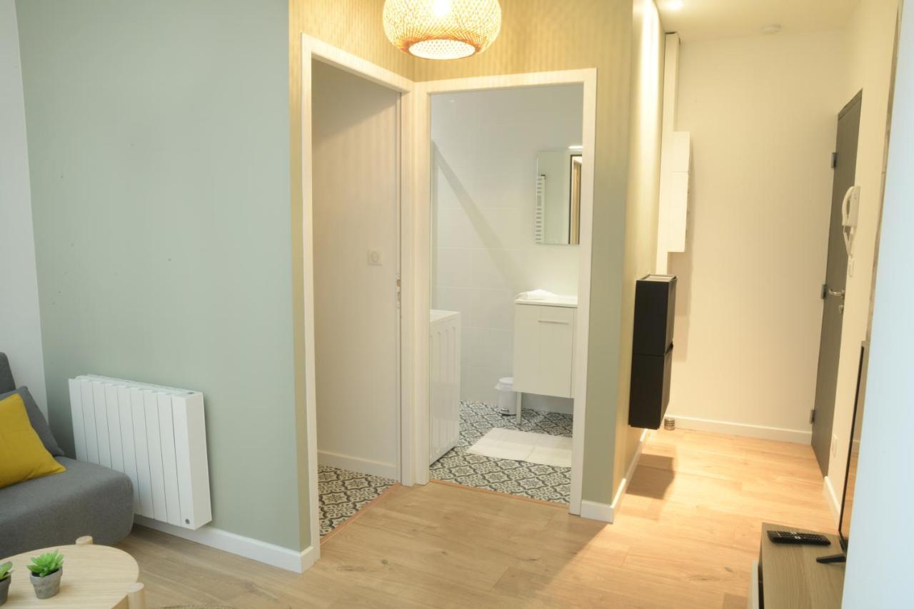 T2 avec verrière situé en hyper centre avec wifi, Netflix, linge, draps, savons et serviettes fournis Cognac Extérieur photo